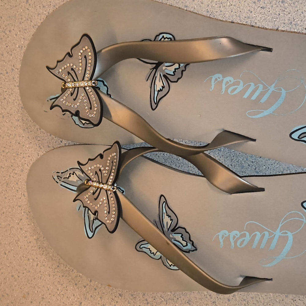 Guess Brand Grey Flip Flops With Grey & Rhinestone Butterflies-Size 10-Like New